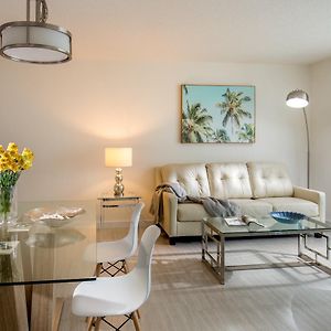 Deluxe Two-Bedroom Apartment Balcony Partial Bay View